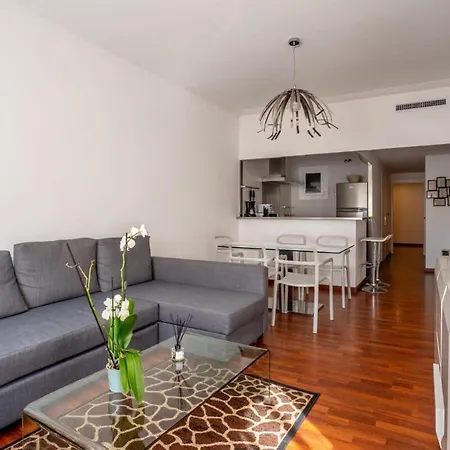Apartment Eixample - Bright And Modern 4bd Only For Families Or Business Groups Barcelona