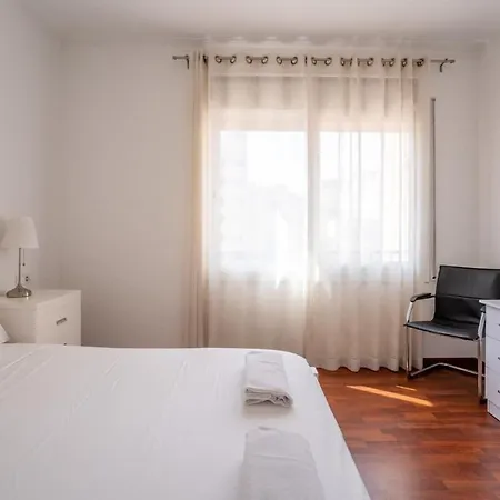 Eixample - Bright And Modern 4bd Only For Families Or Business Groups Apartment