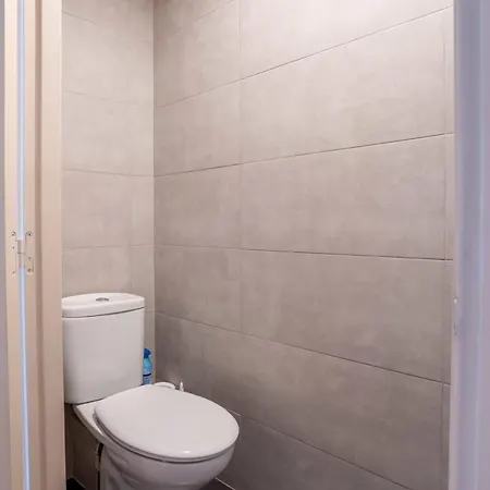 Apartment Eixample - Bright And Modern 4bd Only For Families Or Business Groups Barcelona