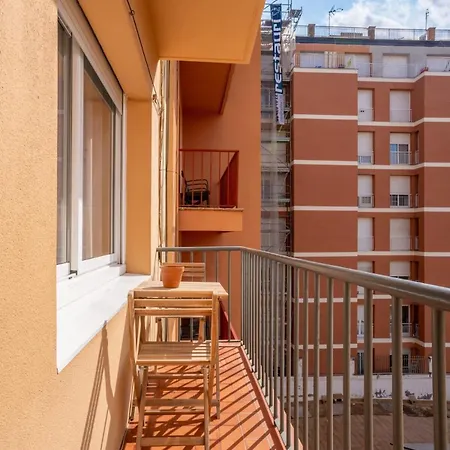 Apartment Eixample - Bright And Modern 4bd Only For Families Or Business Groups *